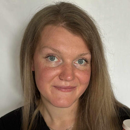 Natalia Kreft Natalia Kreft – mama, dyplomowana higienistka stomatologiczna i autorka eBooka Detektyw Molar